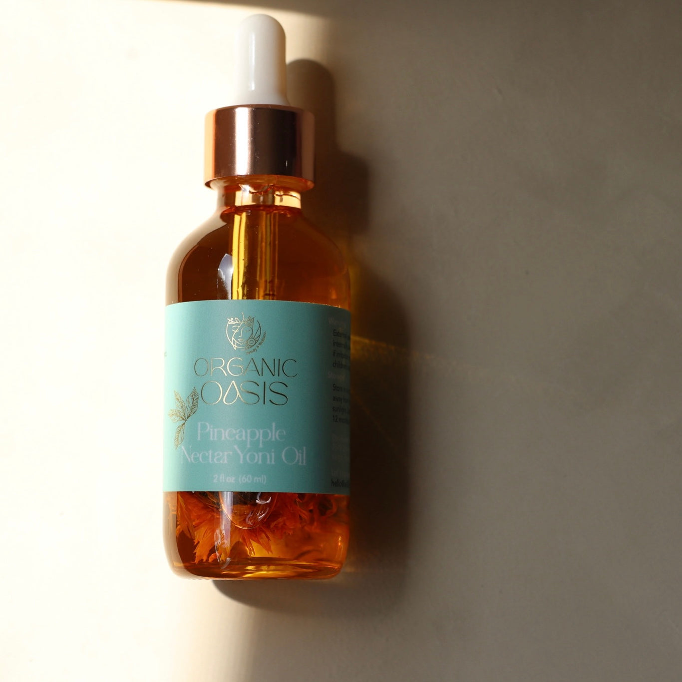 Botanical Pineapple Intimate Oil for feminine care