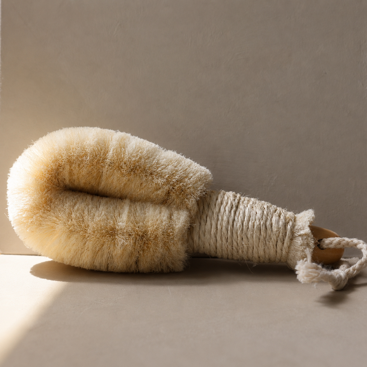  Exfoliating body brush for at-home body care

